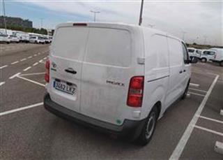 TOYOTA 1.5D 74KW MWB BUSINESS (102CV) FURG - 3462-LKZ